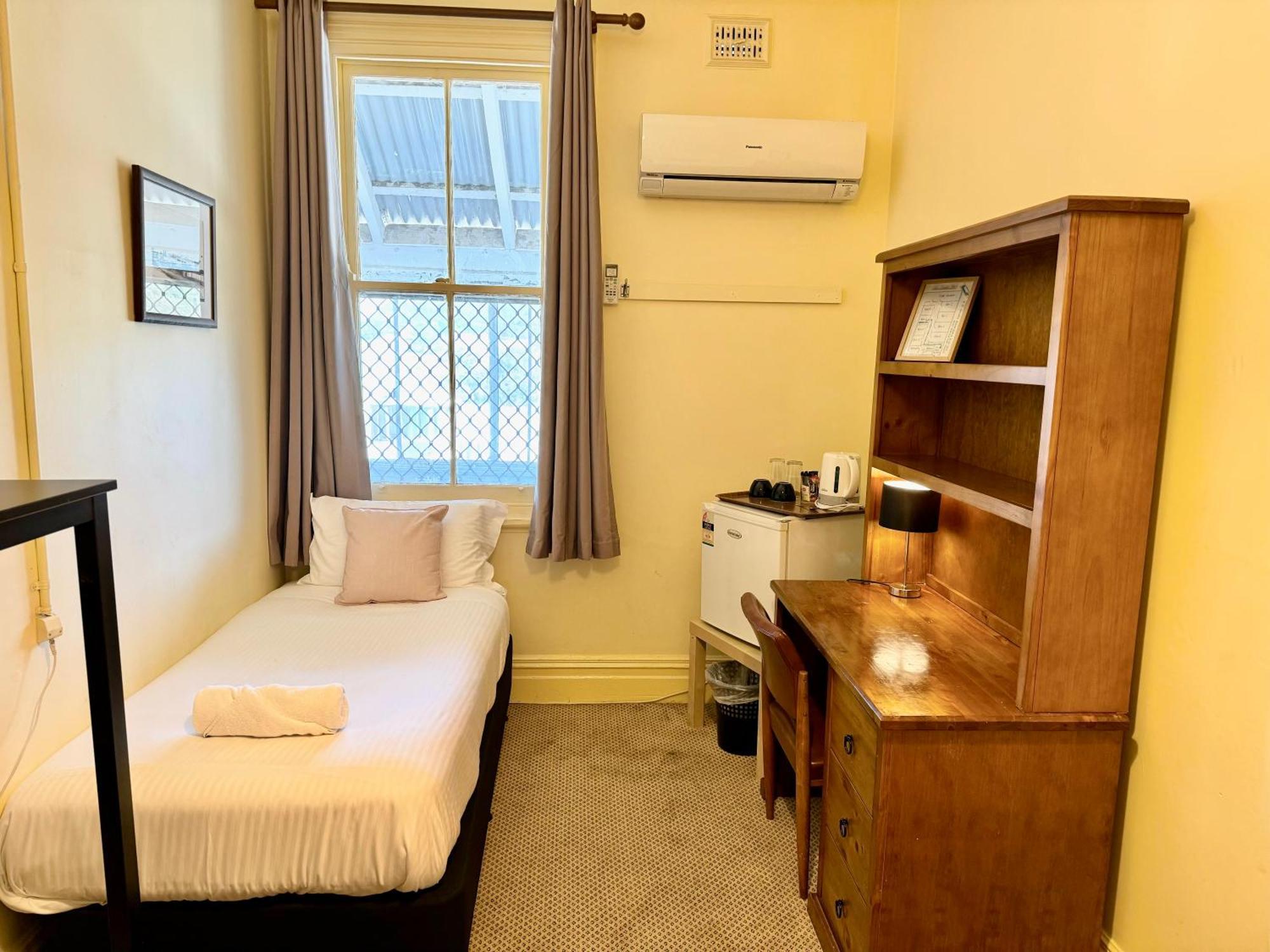 The Commercial Hotel Wallerawang Kamer foto
